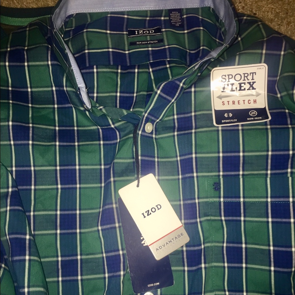 IZOD NWT BRAND NEW BUTTON DOWN SPORTFLEX FABRIC